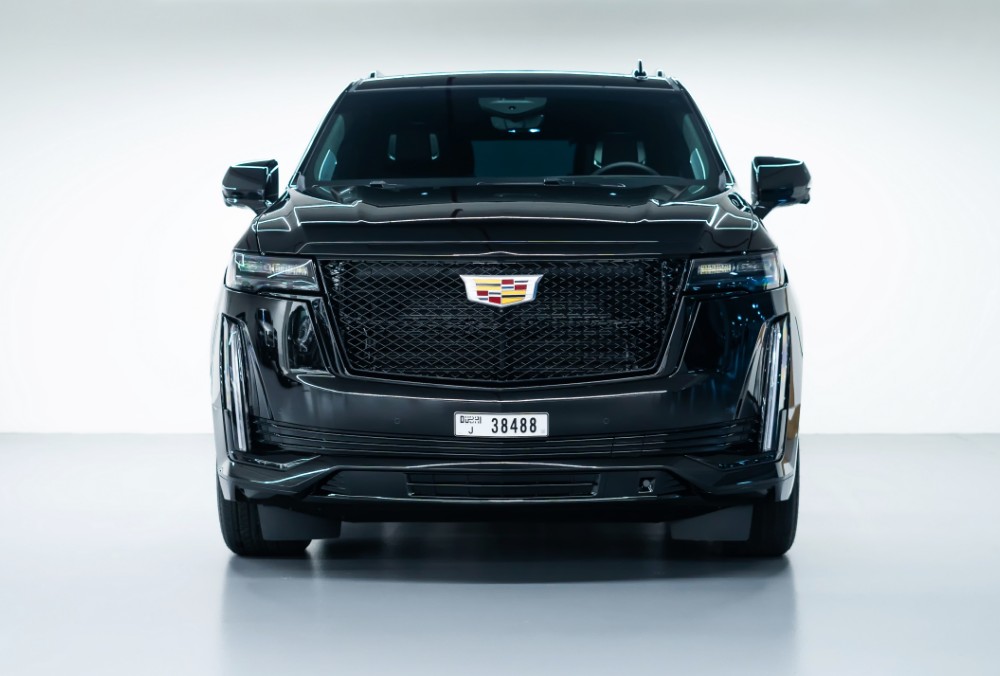 SUV Cadillac Escalade Sport Platinum front view