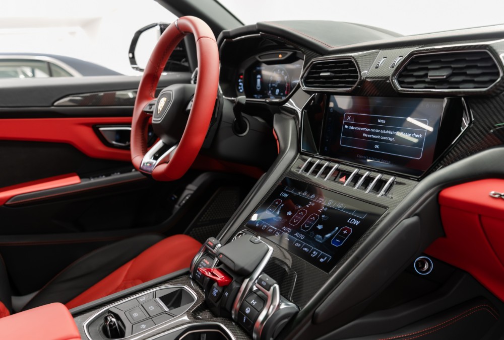 Lamborghini Urus steering wheel