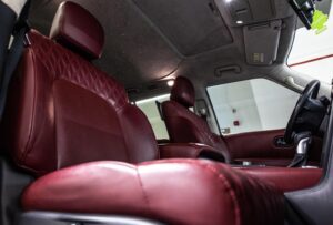 Nissan Patrol LE font Seat close-up view