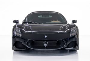 Maserati MC20 front view