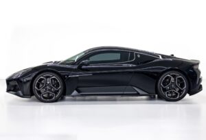 Maserati MC20 side view