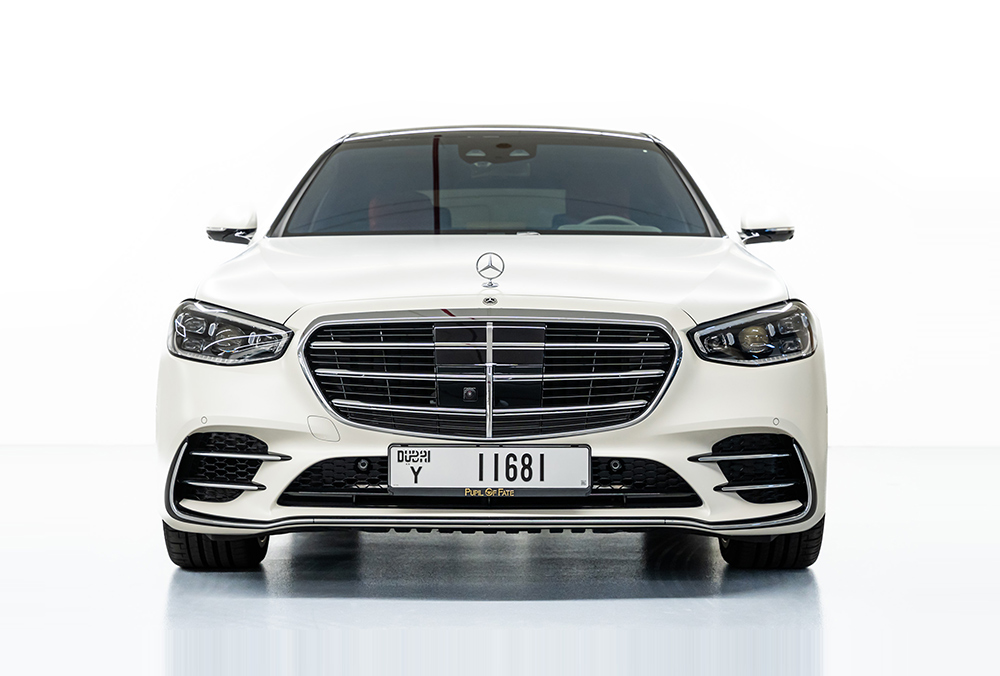 Mercedes Benz S Class S 580 exterior front view