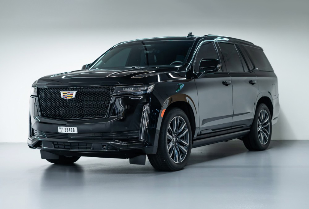 Rent SUV Cadillac Escalade Sport Platinum in Dubai