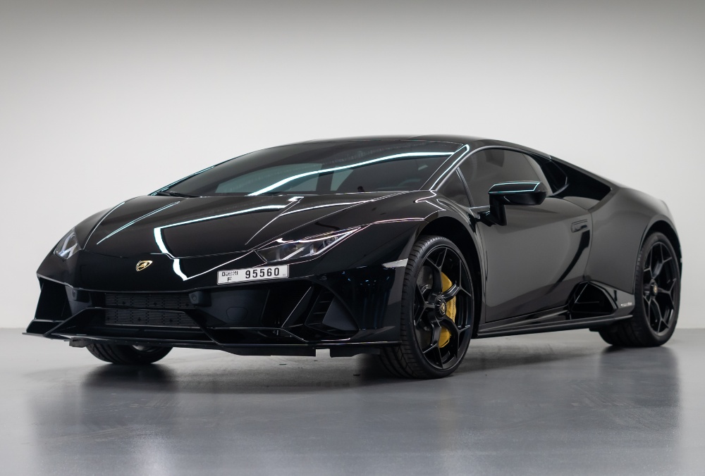 Rent Lamborghini Huracan EVO in Dubai