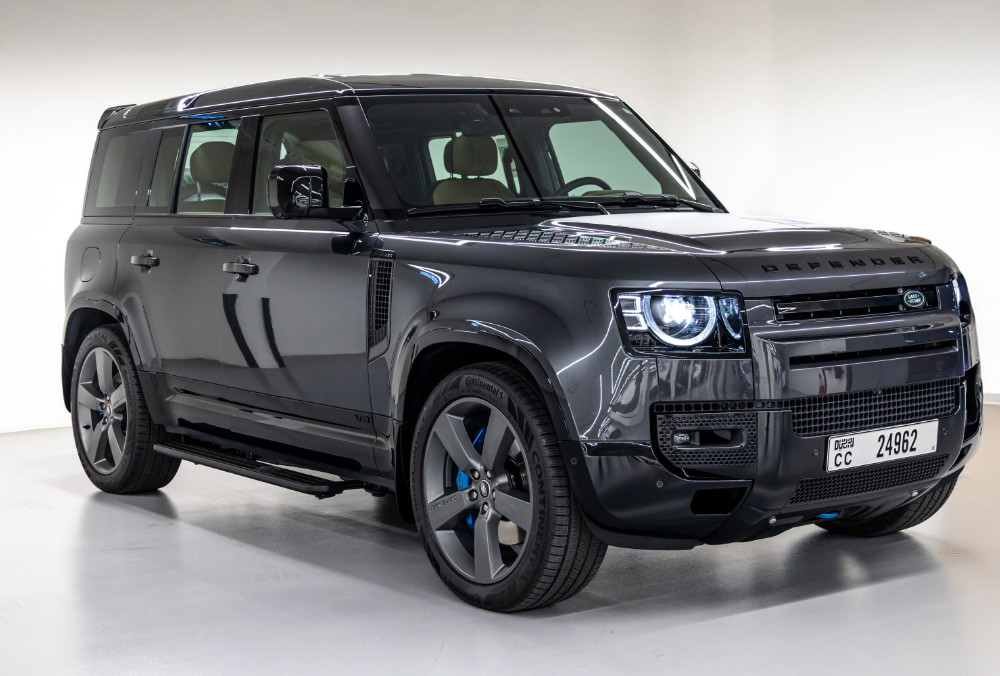 Side view of Land Rover Defender 110