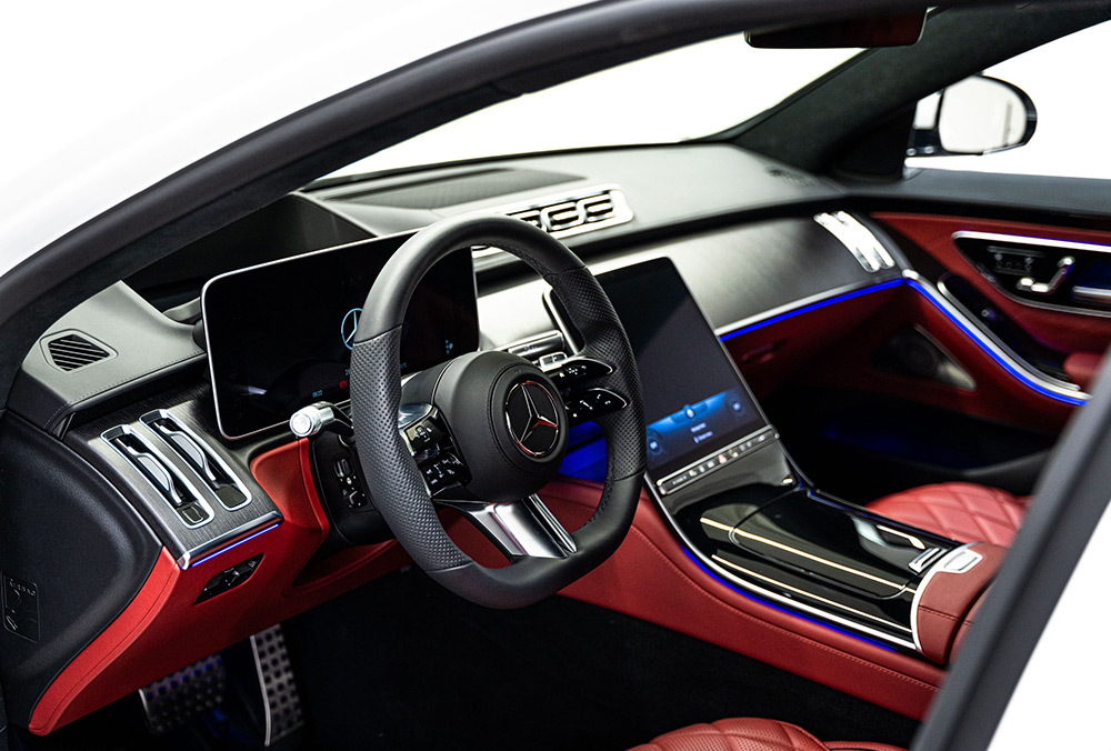 Mercedes Benz S Class S 580 steering wheel closeup