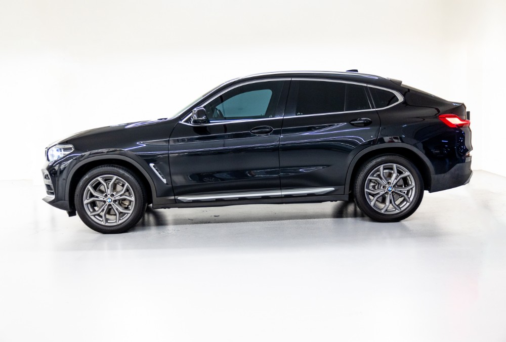 BMW X4 exterior side view