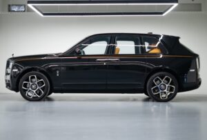 Rolls-Royce Cullinan Black Badge Side View
