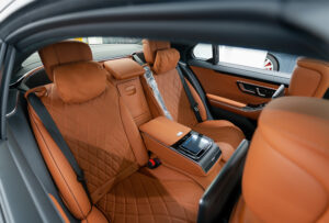 Mercedes-Benz S-Class S 500 rear seat view