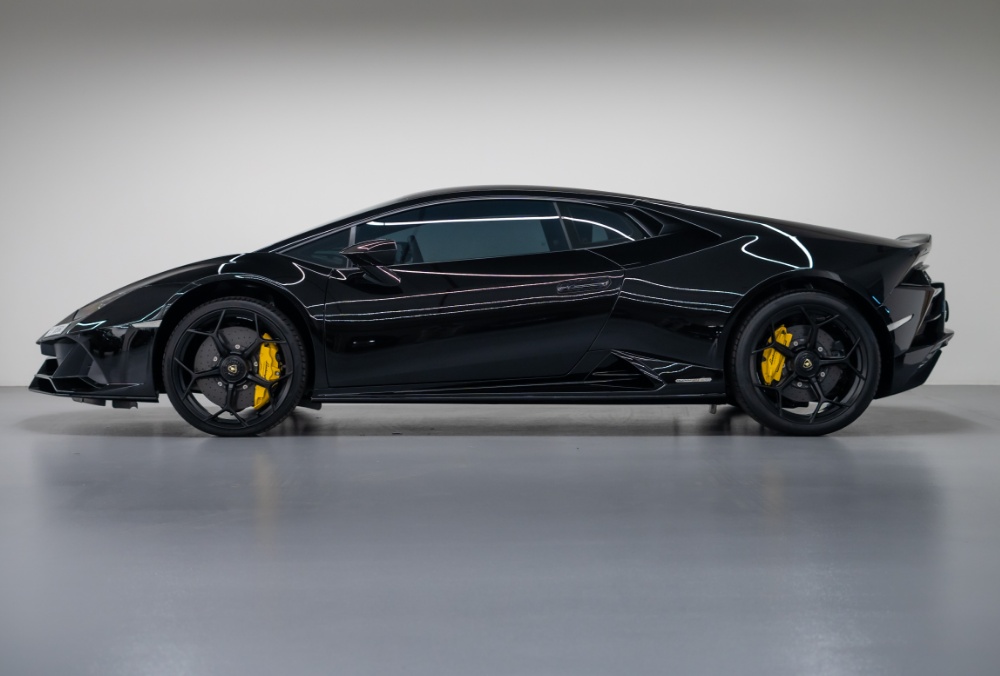 Lamborghini Huracan EVO rental Dubai – Luxury supercar by POF Rental