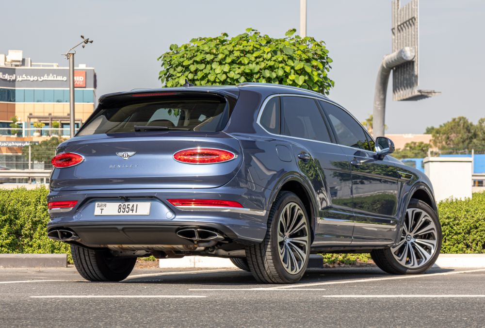 2023 Bentley Bentayga rear angle view
