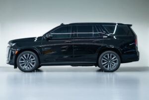 SUV Cadillac Escalade Sport Platinum side view