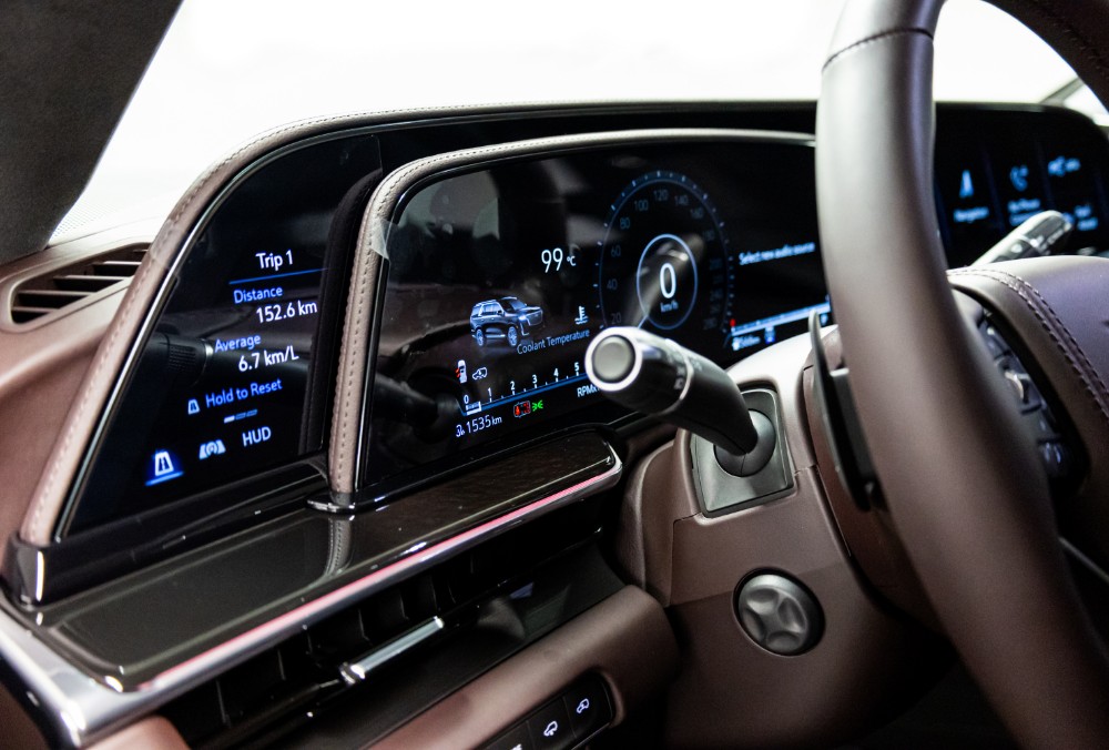 2023 Cadillac Escalade Sport Platinum infotainment system
