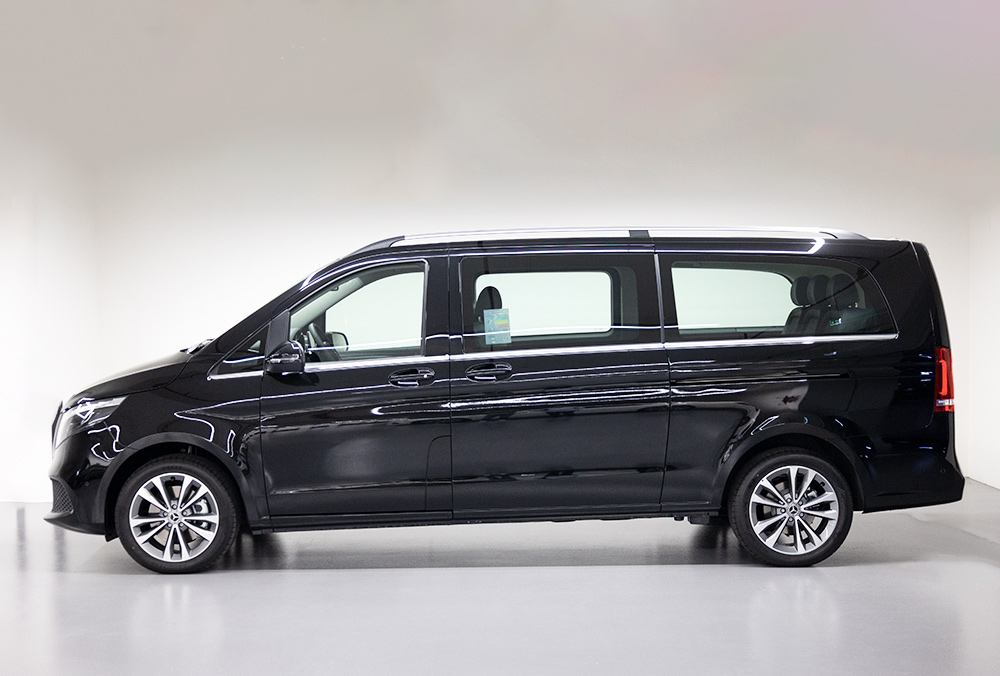 Mercedes-Benz V 250 side view
