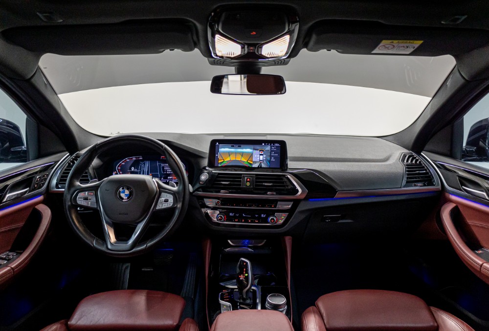 BMW X4 interior view