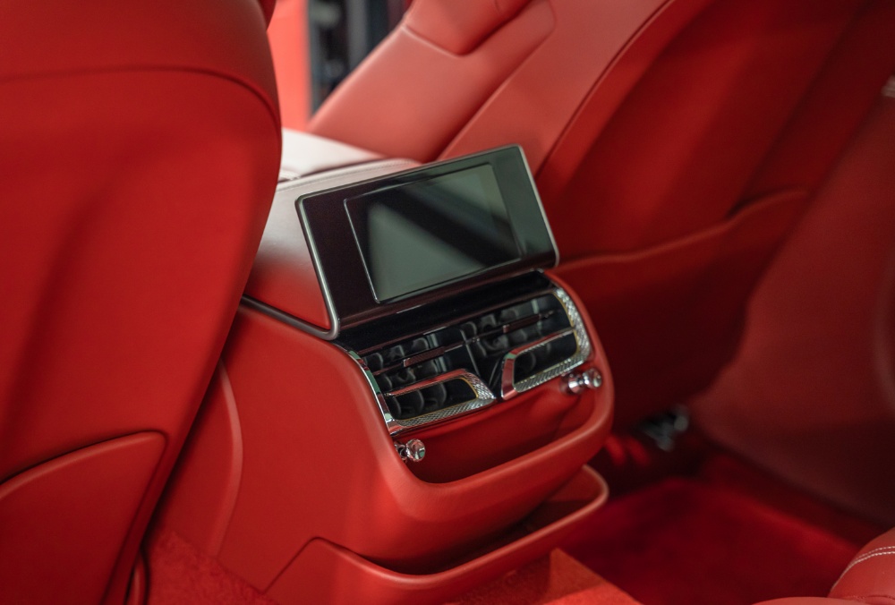 Bentley Flying Spur Black rear console