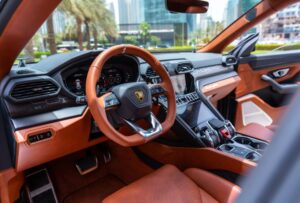 Lamborghini Urus green steering wheel