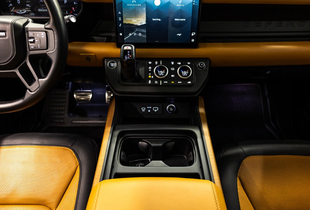 Land Rover Defender 110 infotainment system