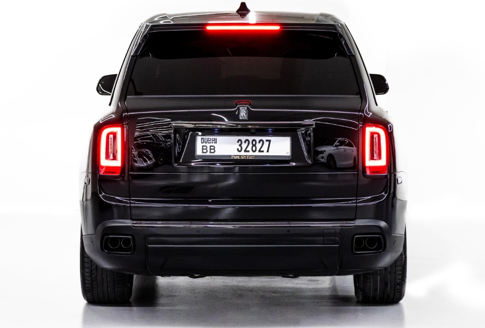 Rear view of Rolls-Royce Cullinan Black Badge