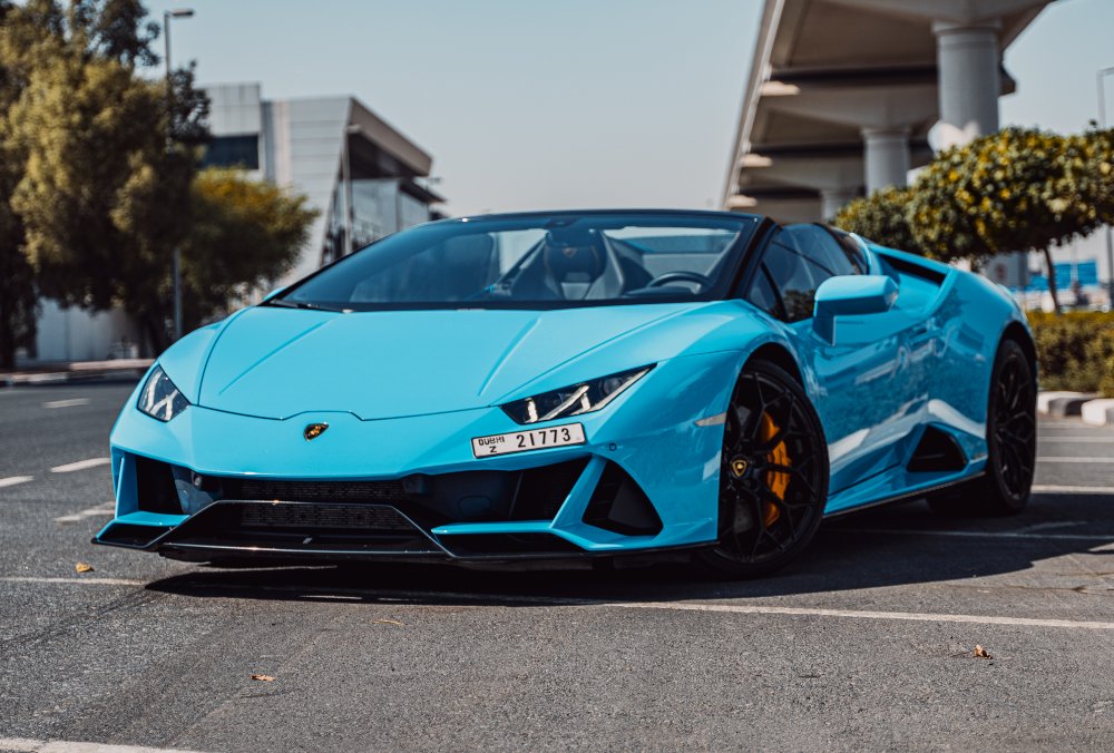 Rent Lamborghini Huracan EVO Spyder in Duabi