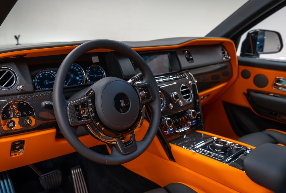 Rolls-Royce Cullinan Black Badge Interior