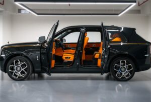 Rolls-Royce Cullinan Black Badge Side View