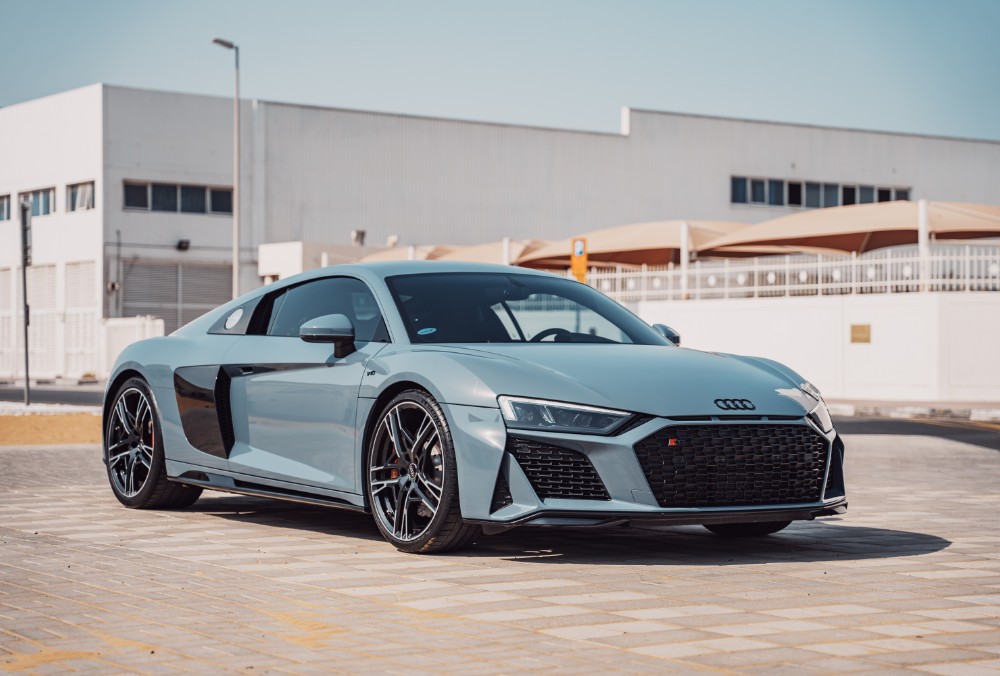 Rent Audi R8 in Dubai