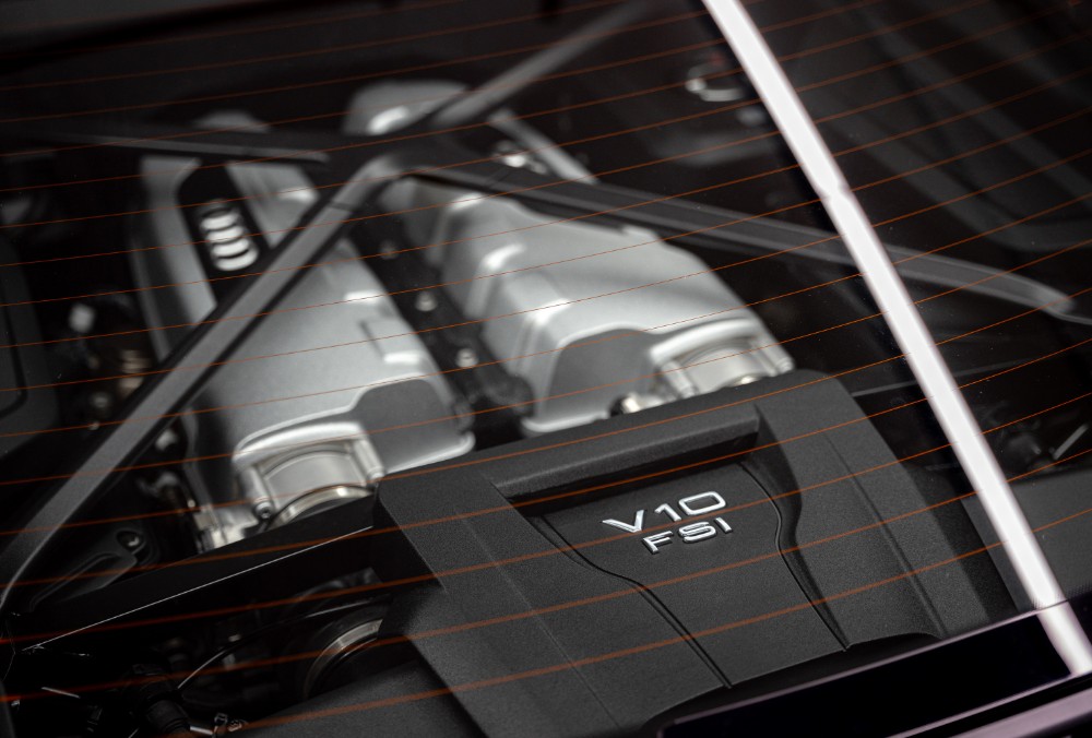 Audi R8 front engine