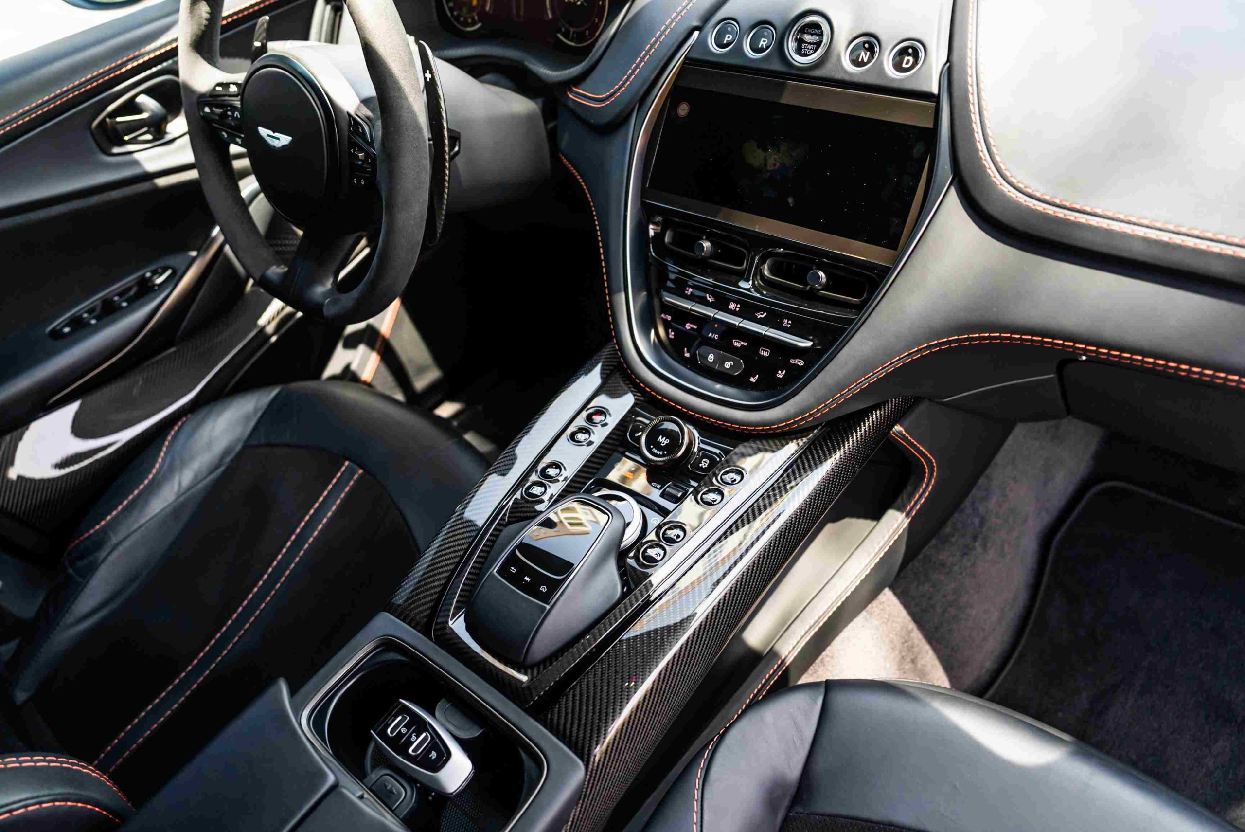 Aston Martin DBX 707 center console