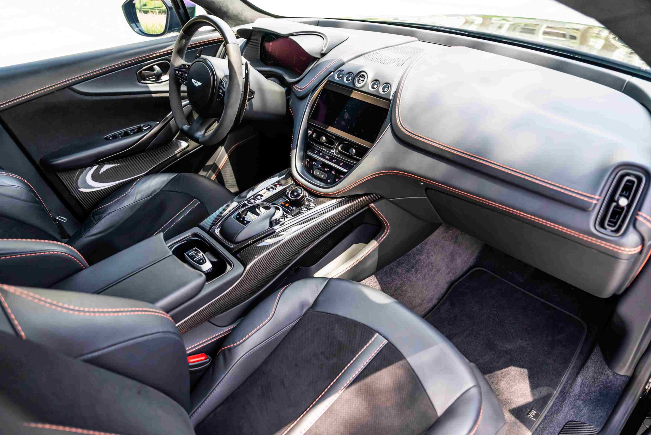 Aston Martin DBX 707 infotainment system