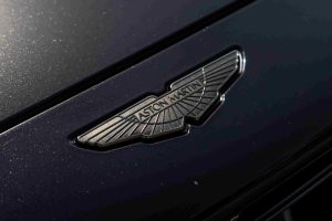 Aston Martin DBX 707 logo
