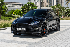 aston-martin-dbx-707-rental-in-dubai