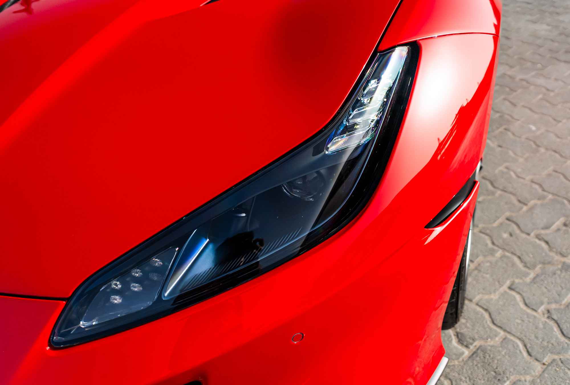 Ferrari Portofino M led headlights