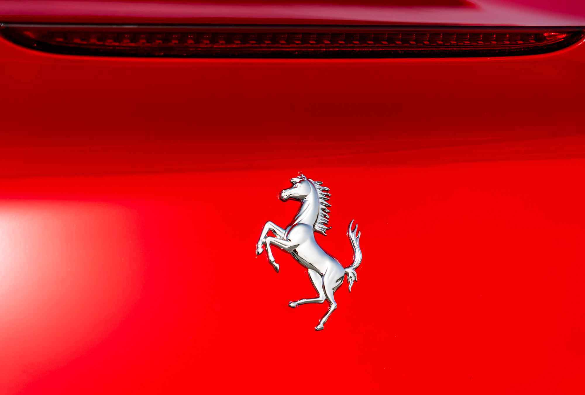 Ferrari Portofino M logo closeup