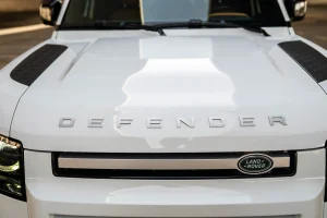 landrover-defender-white-front-logo