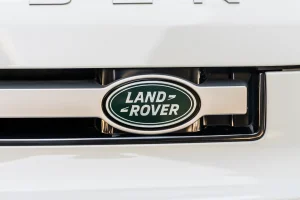 landrover-defender-white-logo