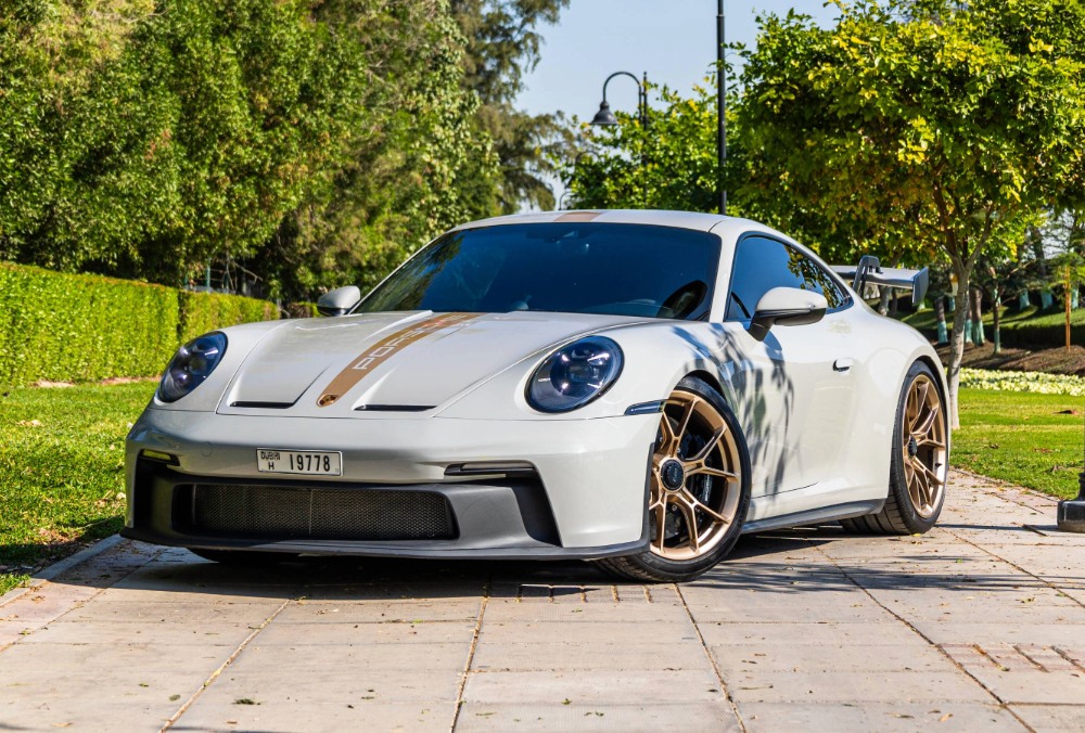 Porsche 911 rental in Dubai with POF Rental.