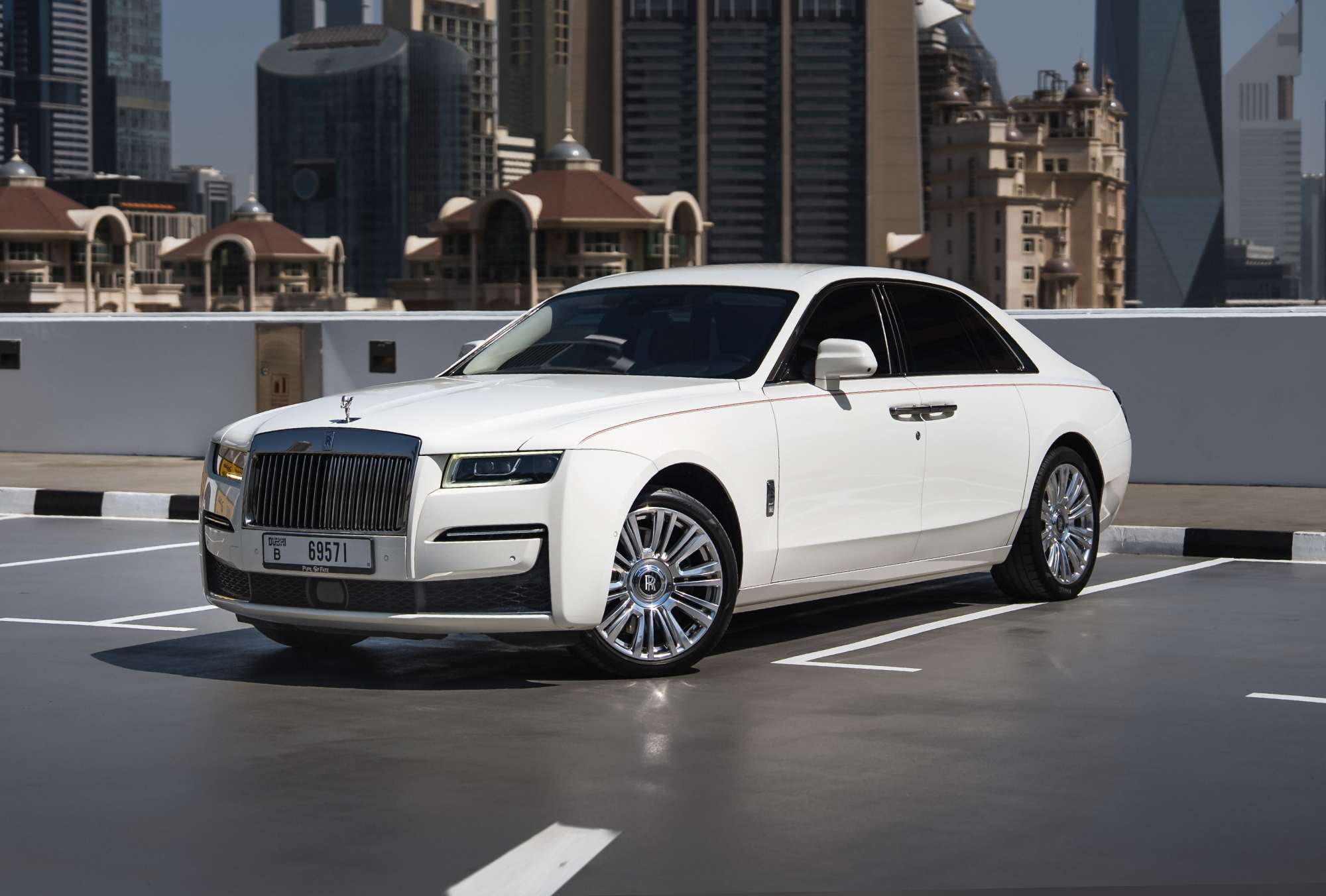 rolls-royce-ghost-rent-in-dubai