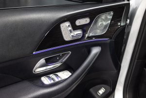 Mercedes-Benz GLE 350 door controls