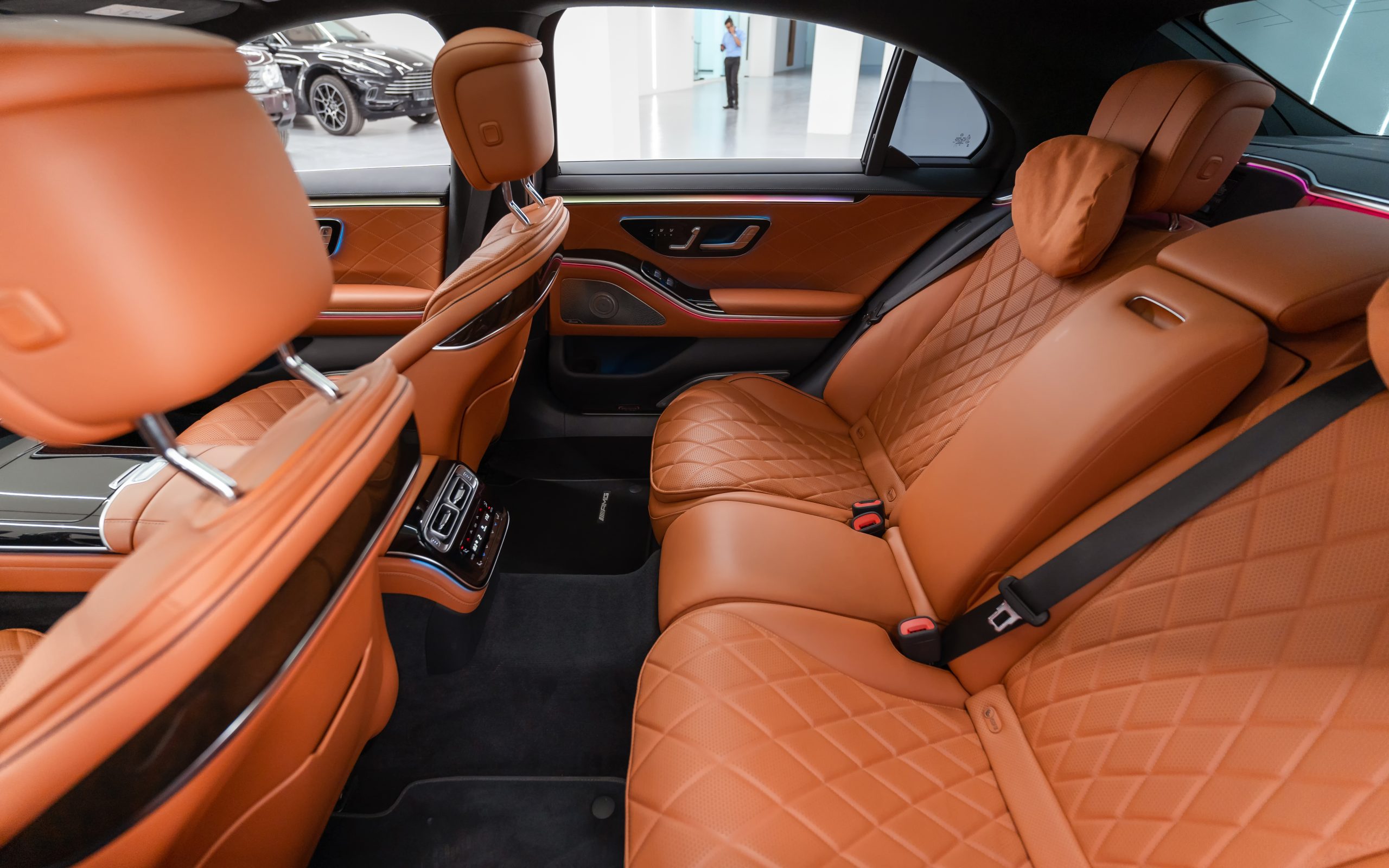Mercedes Benz S500 rear seat view