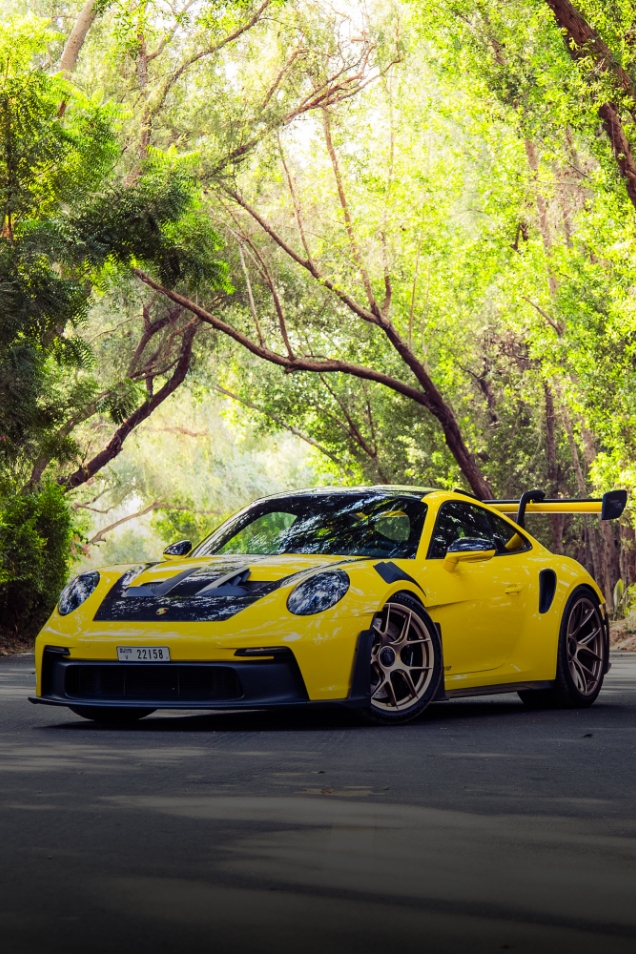 Yellow Porsche 911 GT3 RS