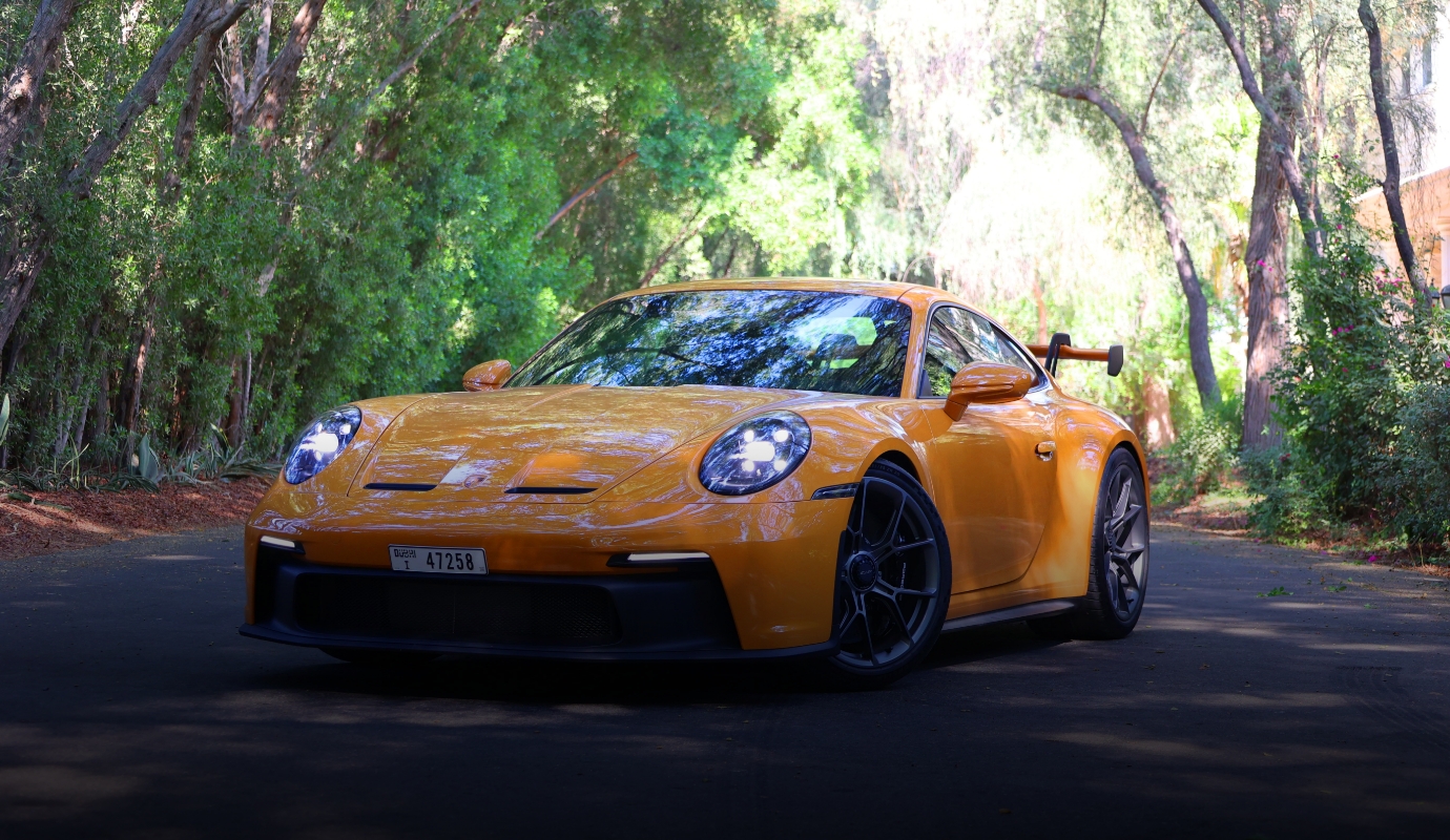 Porsche 911 992 GT3 RS rental in Dubai