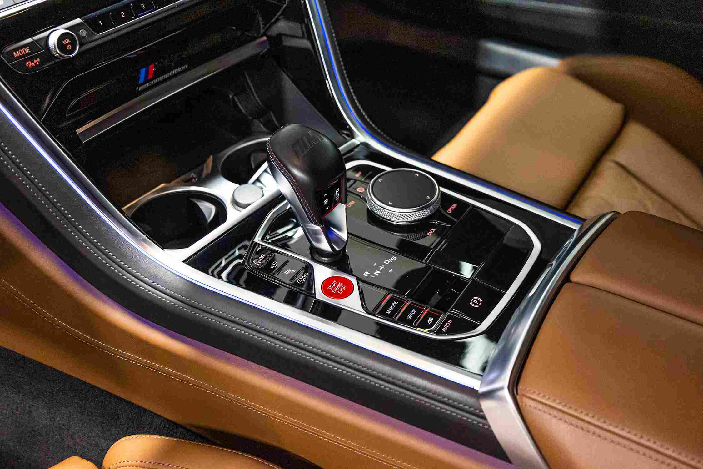 BMW M8 Competition Coupe gear selector