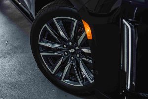 Cadillac Escalade Sport Platinum alloy wheels