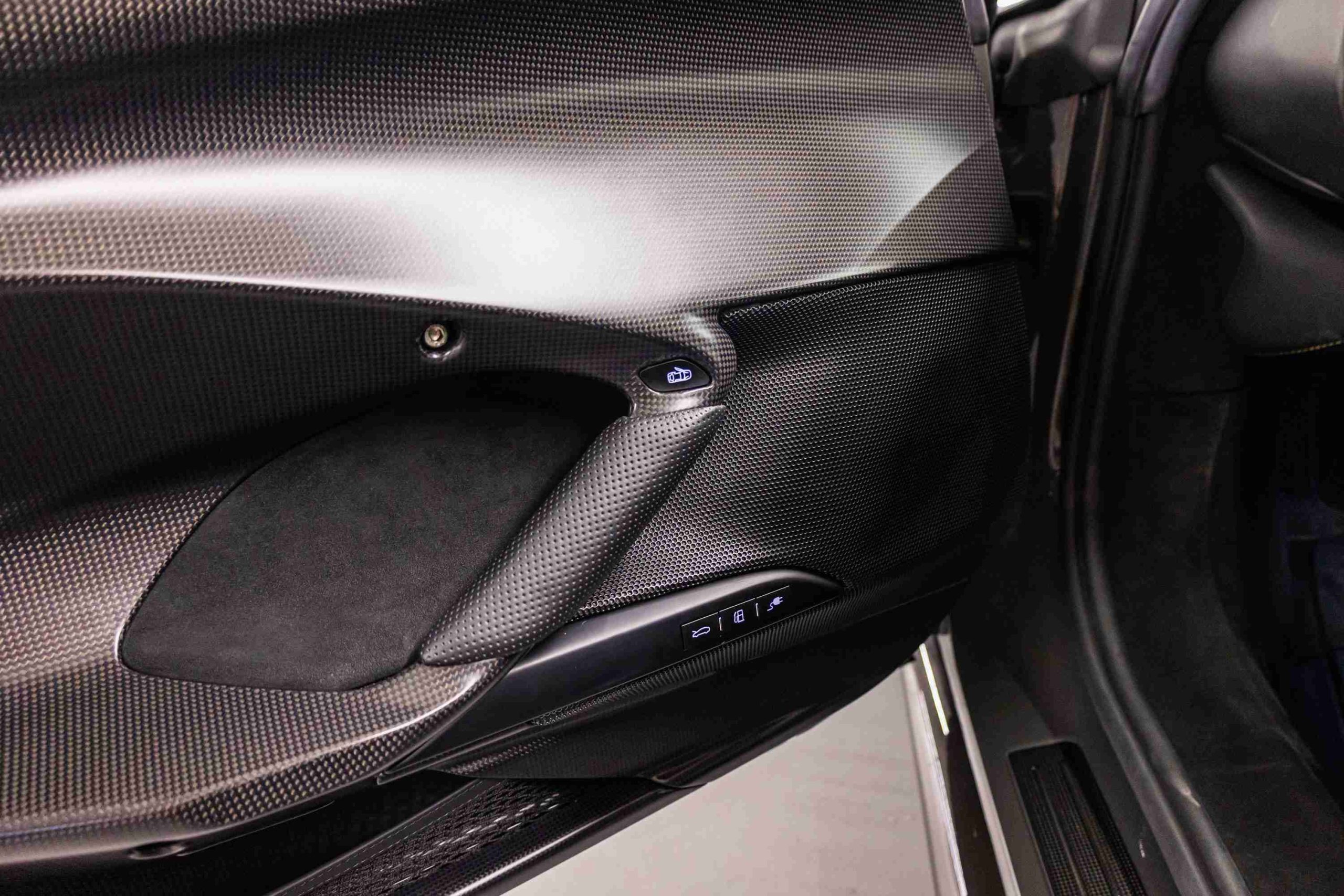 Ferrari 296 GTB Fiorano interior door pad control