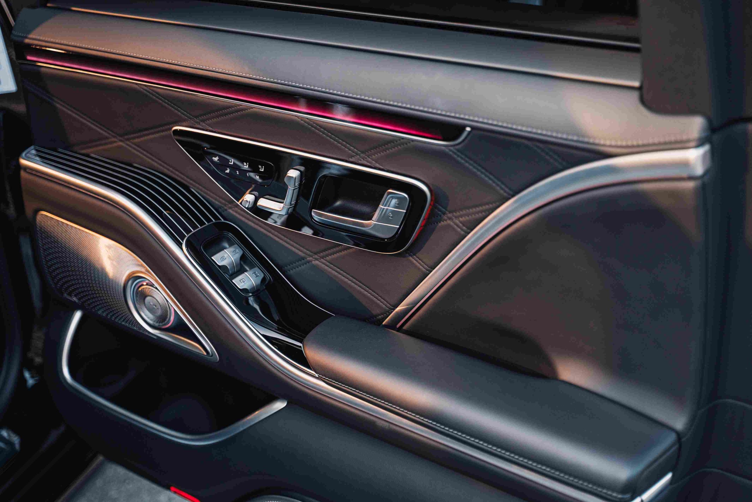 2022 Mercedes Maybach S680 door panel controls