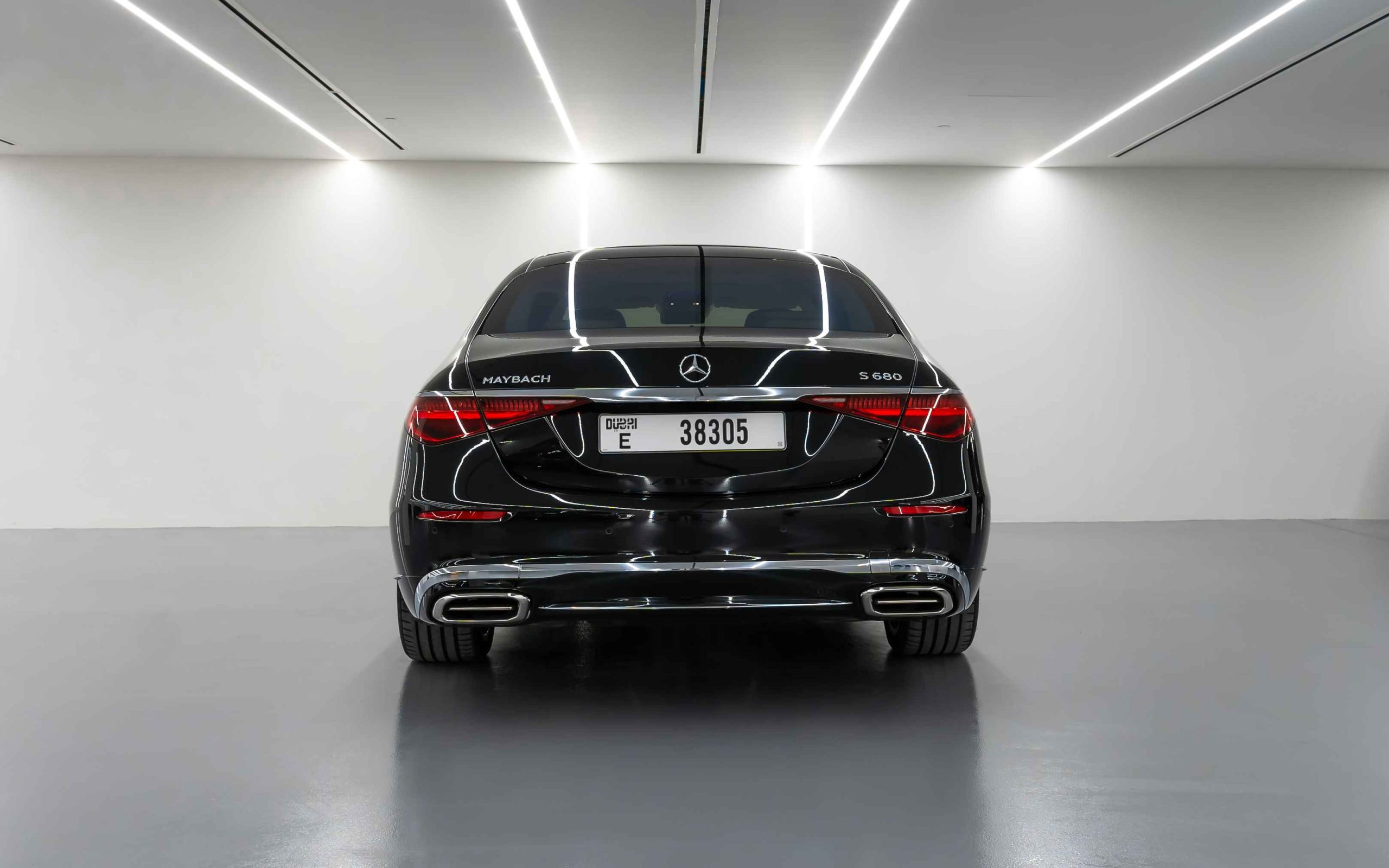 Black Mercedes Maybach S680 rear view