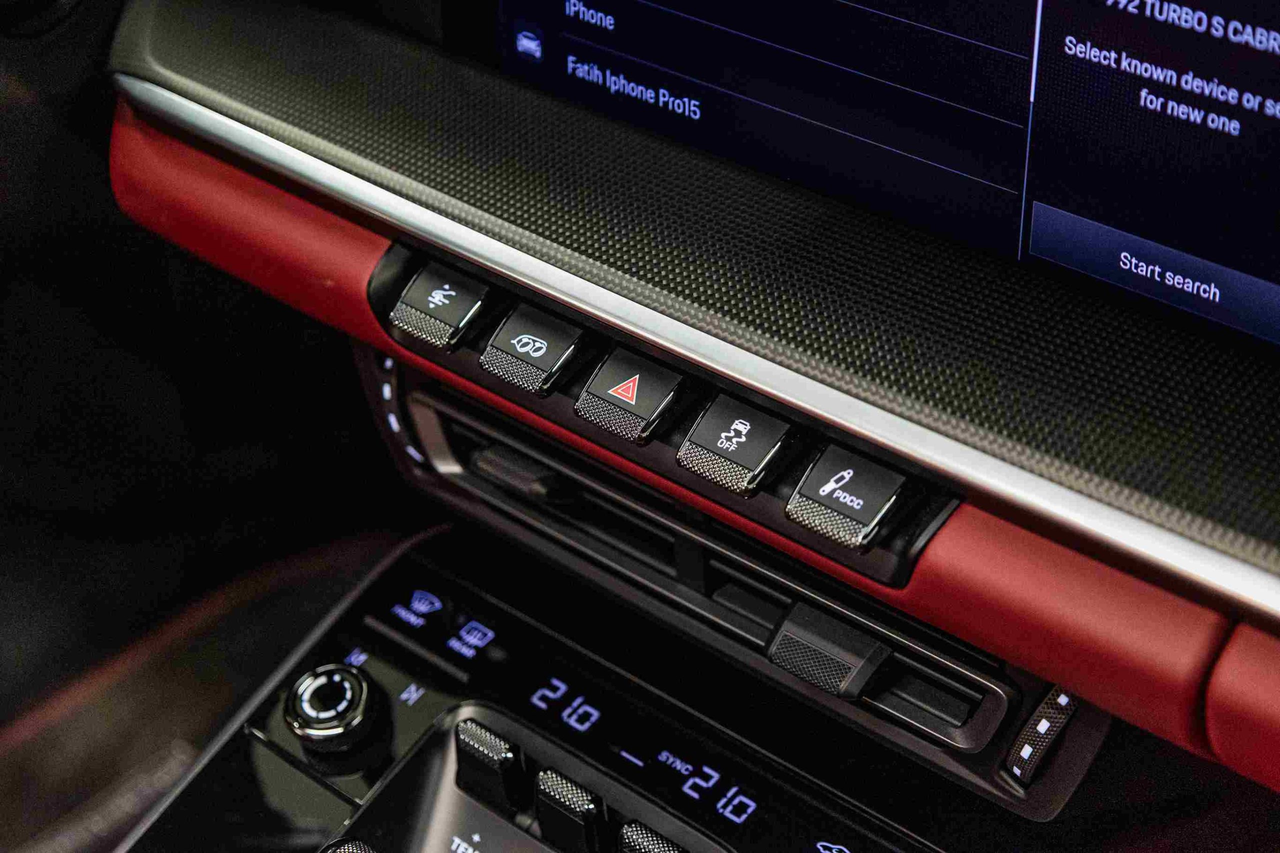 Porsche 911 992 Turbo S controls