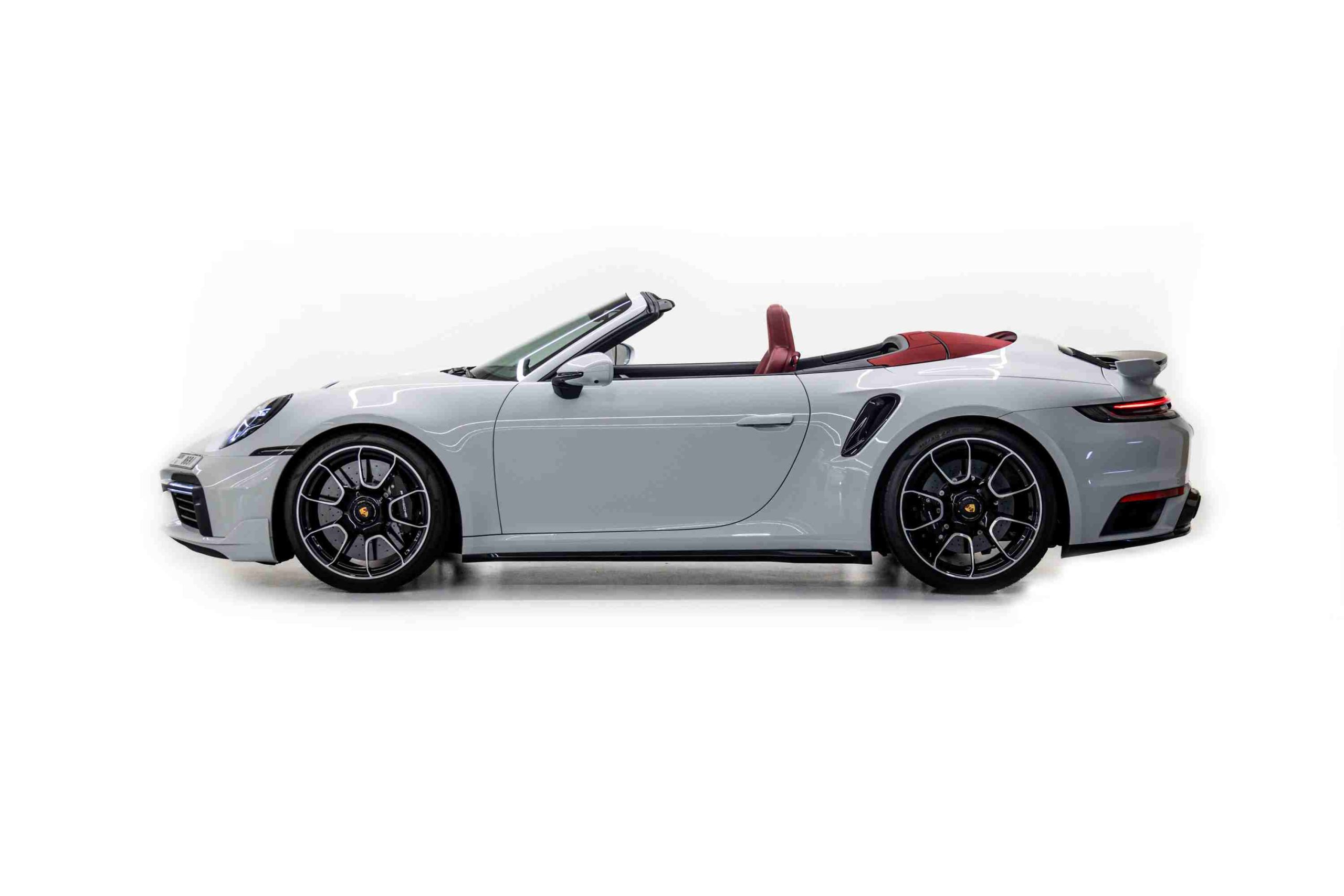 Porsche 911 992 Turbo S side profile