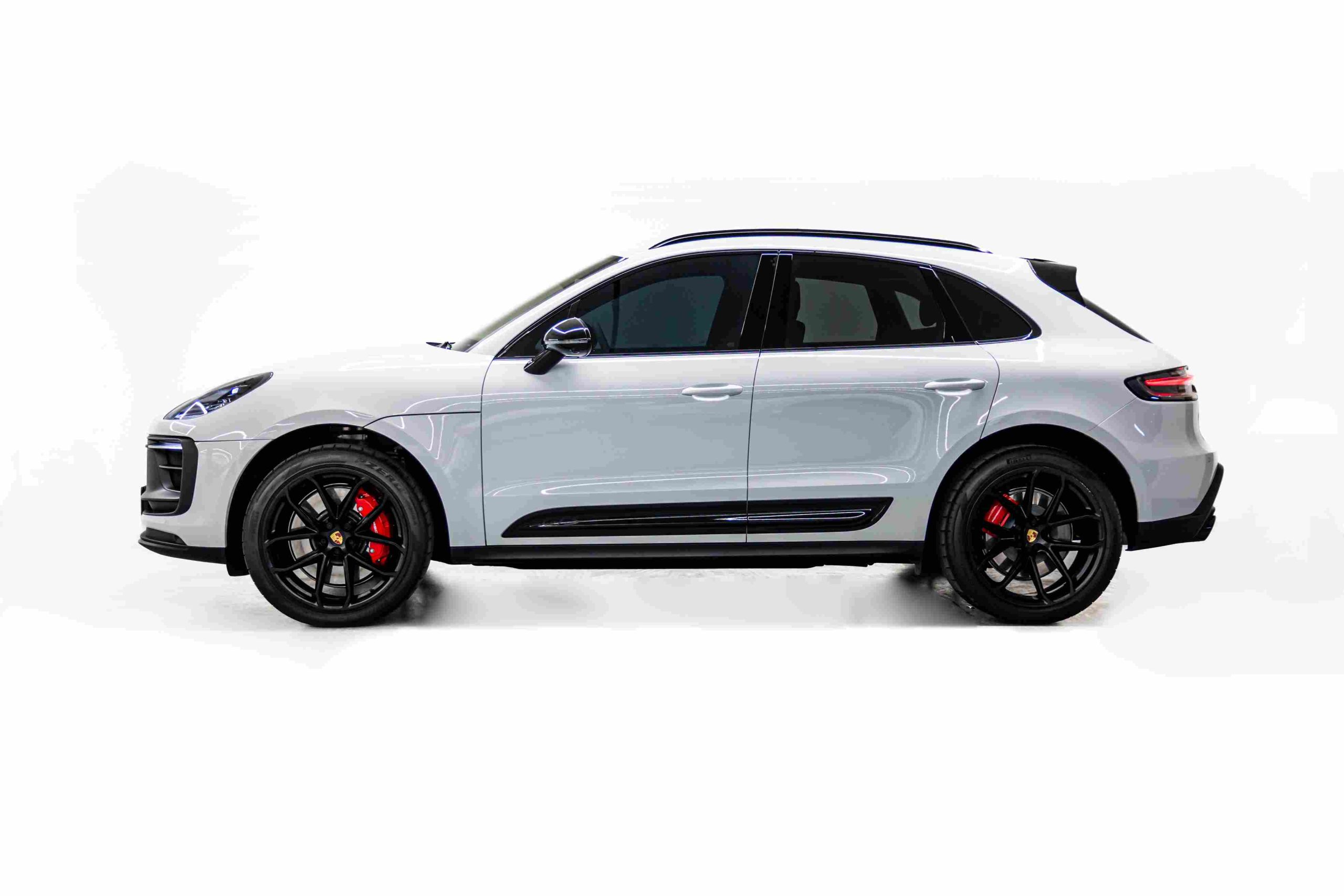 Porsche Macan GTS side profile